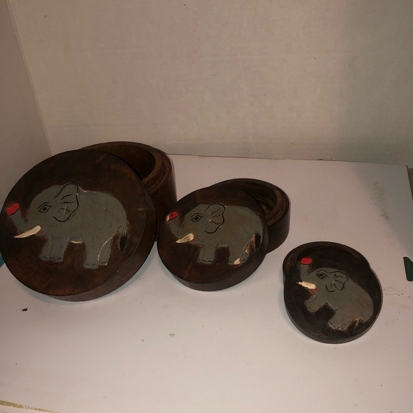 Vintage handcrafted Wooden Elephant Decor Boxes that fit inside of each other - Picture 8 of 9